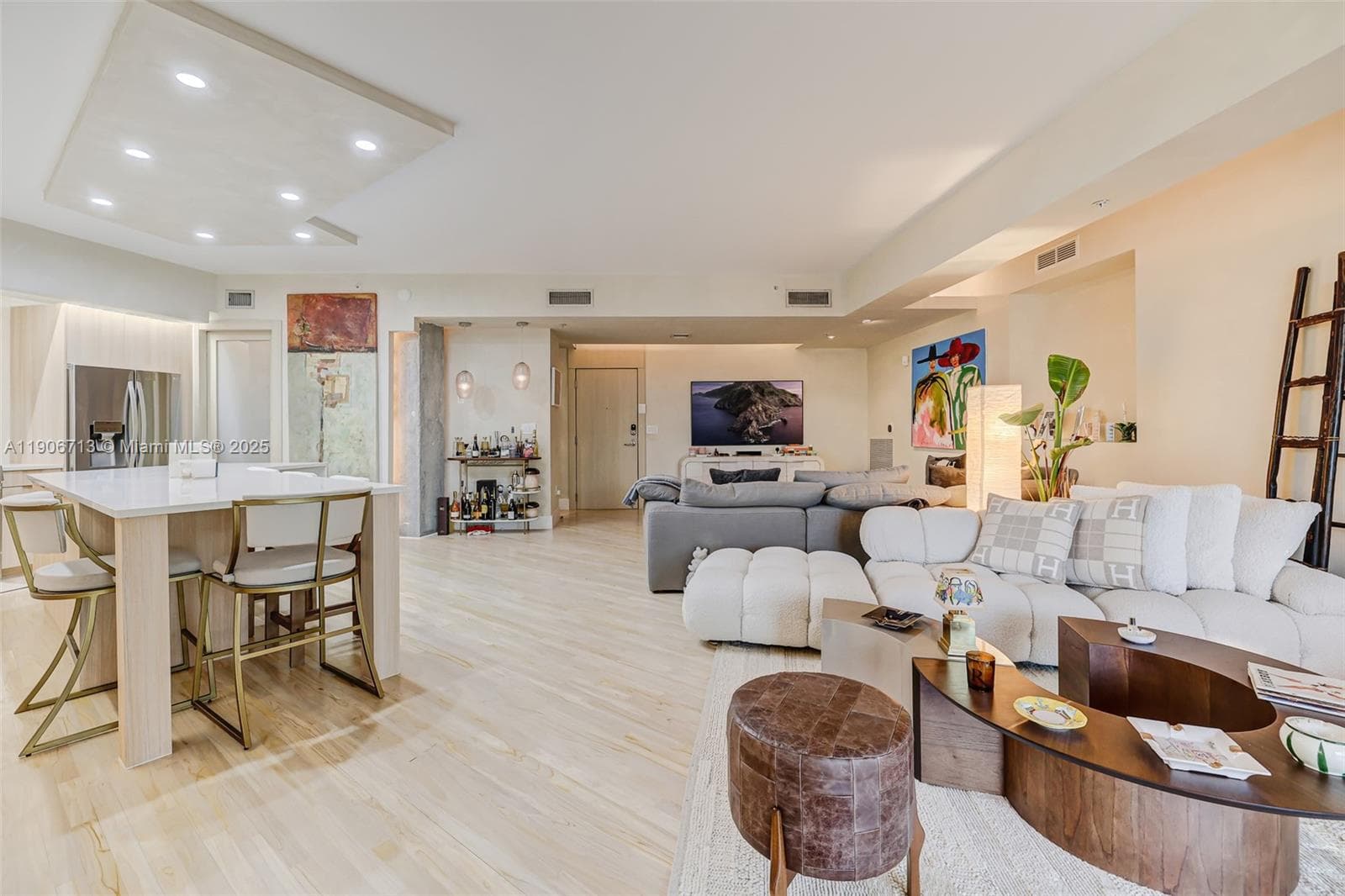 2001 Meridian Ave # 307, Miami Beach FL 33139 — 5