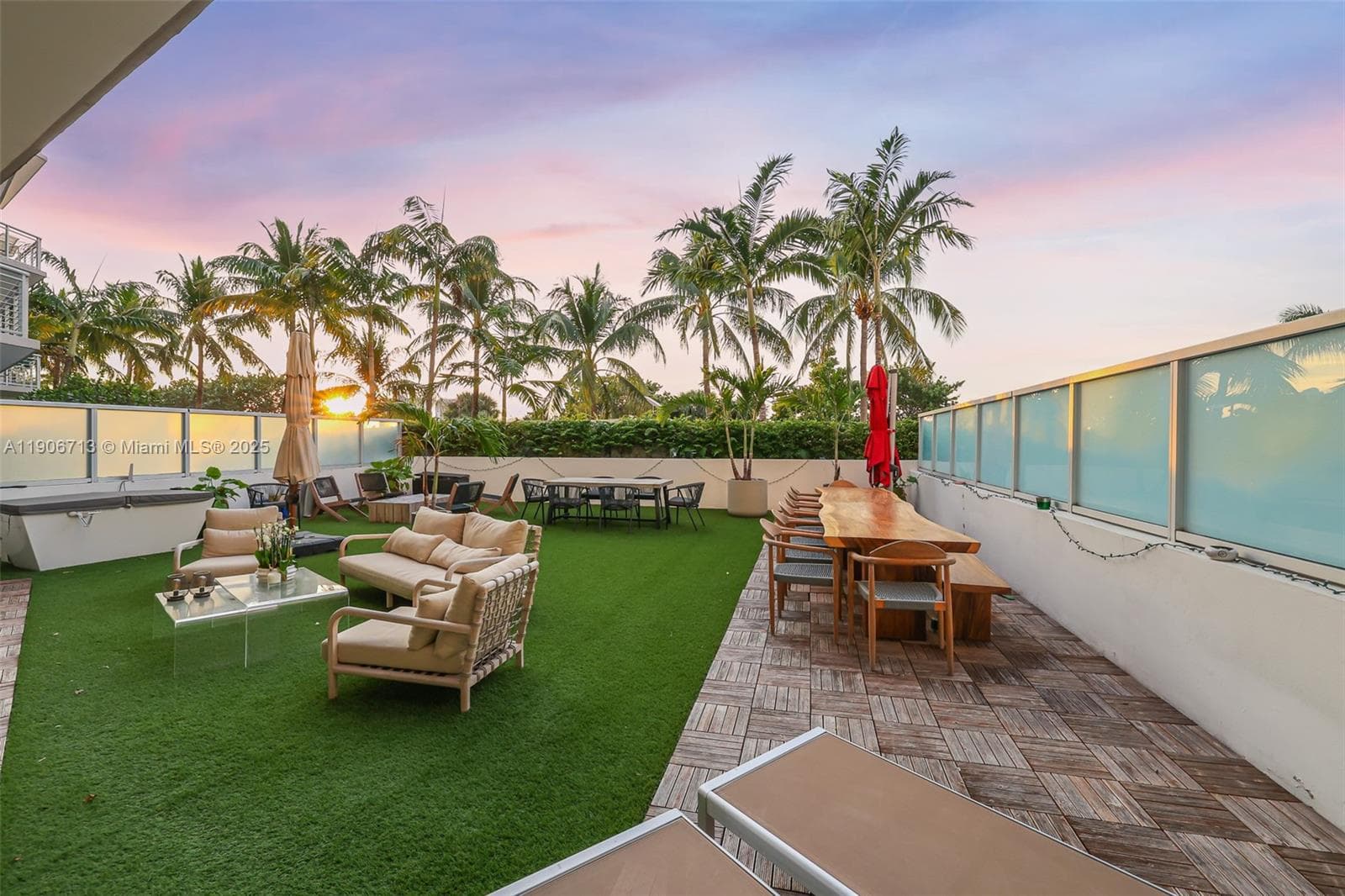 2001 Meridian Ave # 307, Miami Beach FL 33139 — 18
