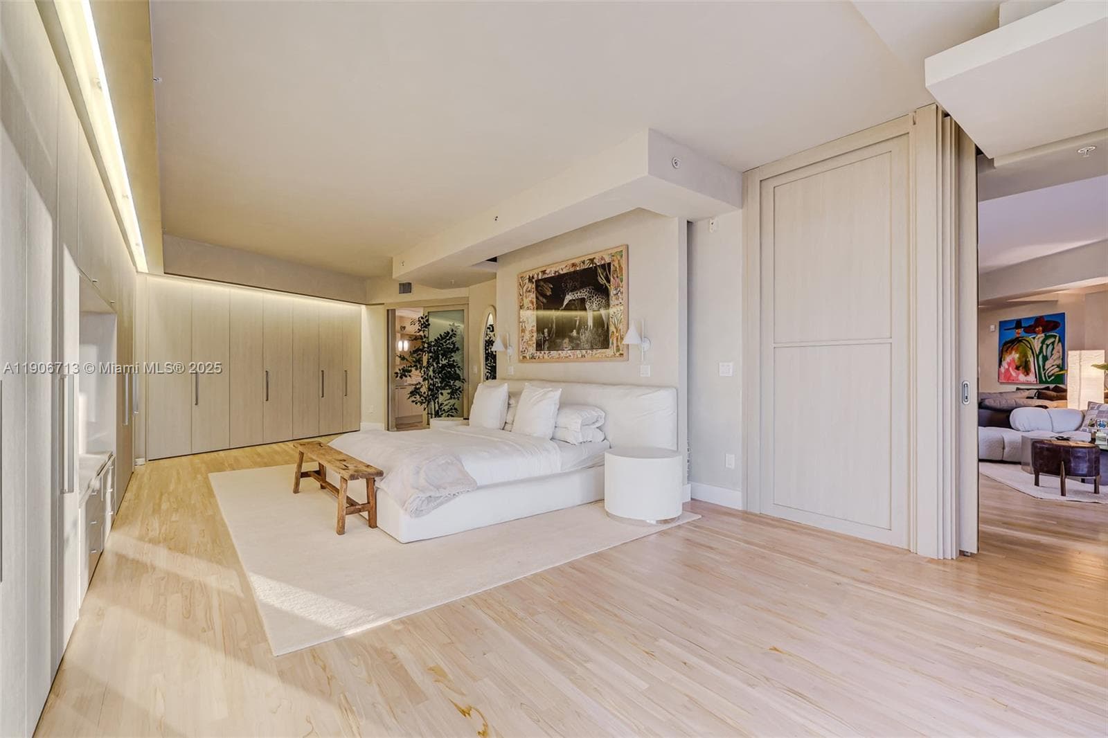 2001 Meridian Ave # 307, Miami Beach FL 33139 — 11