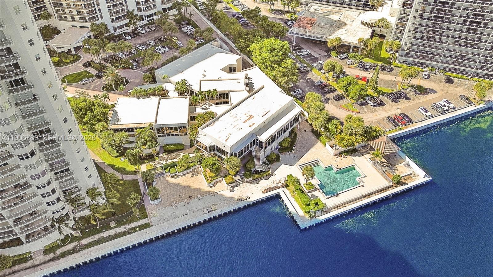 20201 E Country Club Dr # 1903, Aventura FL 33180 — 39