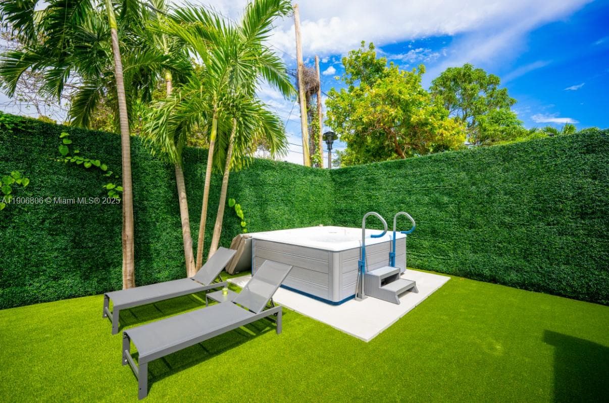 545 NW 47th St, Miami FL 33127 — 30