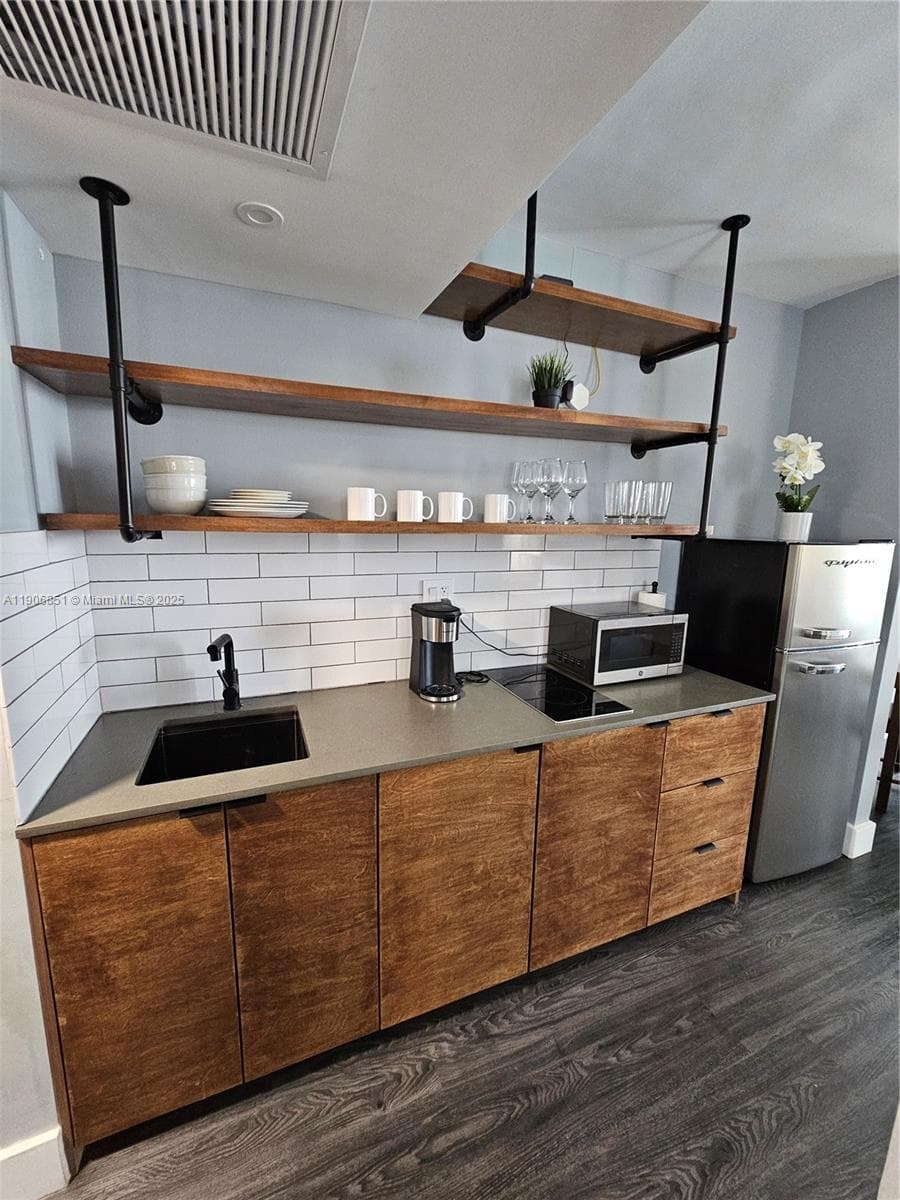 19201 Collins Ave # 324, Sunny Isles Beach FL 33160 — 6