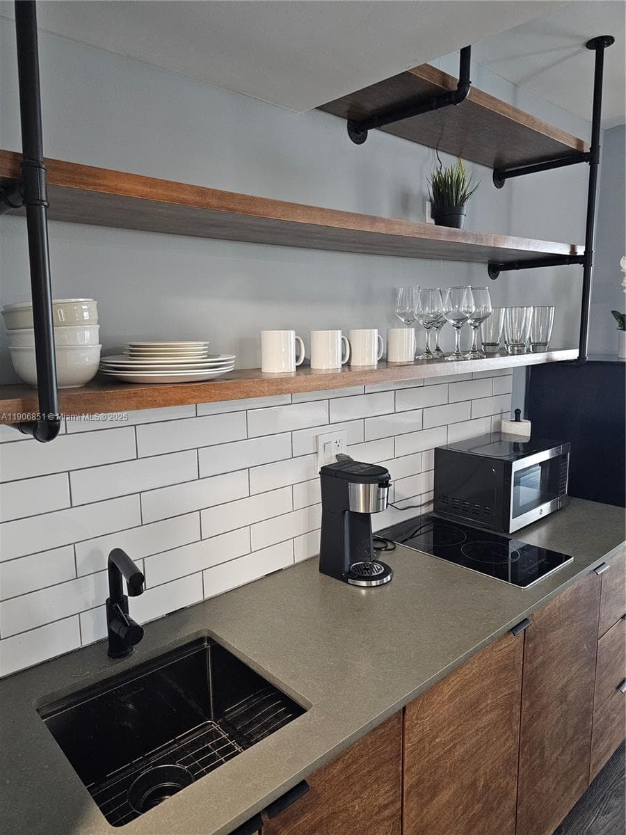 19201 Collins Ave # 324, Sunny Isles Beach FL 33160 — 7