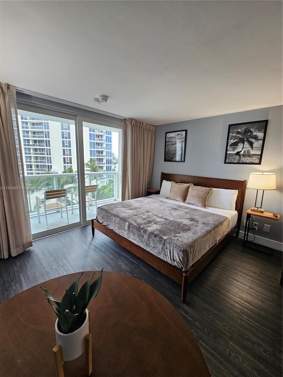 19201 Collins Ave # 324, Sunny Isles Beach FL 33160 — 11