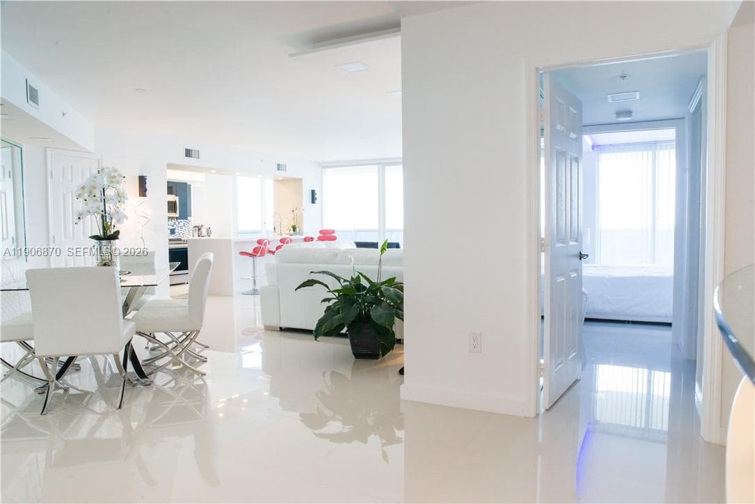 6301 Collins Ave # 1402, Miami Beach FL 33141 — 27