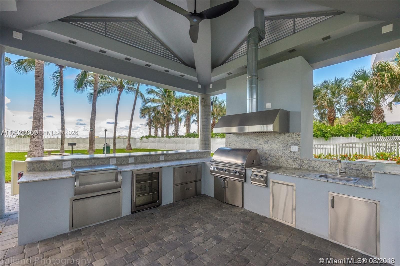 6301 Collins Ave # 1402, Miami Beach FL 33141 — 36