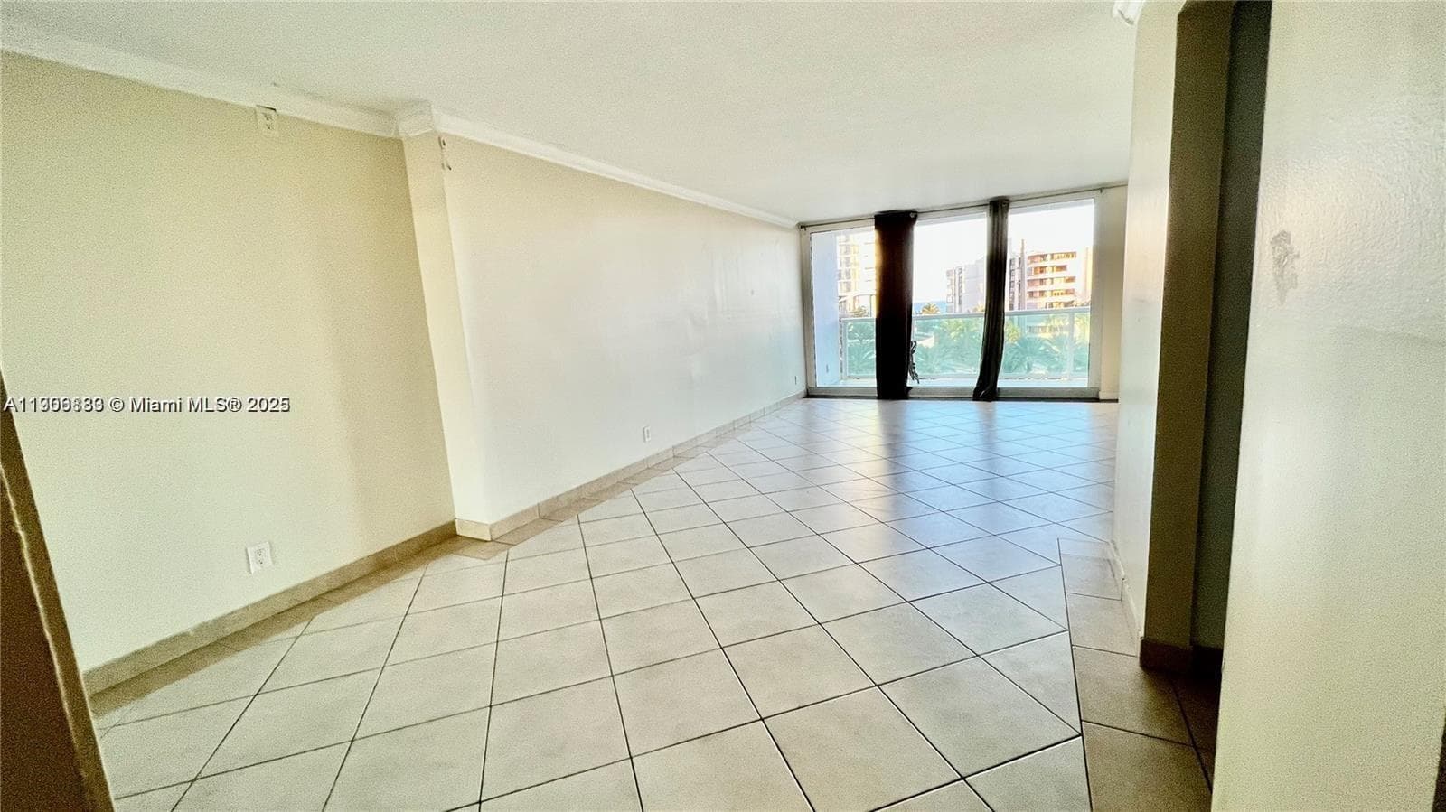 100 Bayview Dr # 607, Sunny Isles Beach FL 33160 — 2