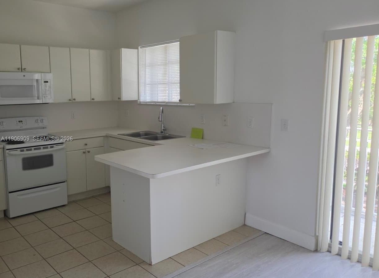2590 NE 3rd Dr # 203, Homestead FL 33033 — 7