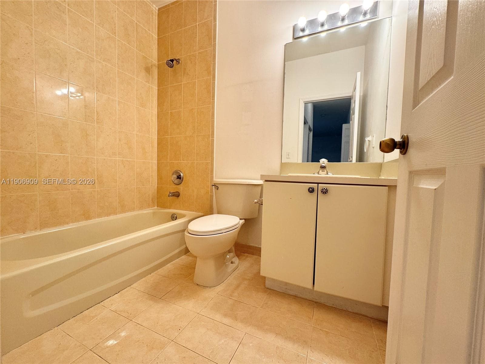 2590 NE 3rd Dr # 203, Homestead FL 33033 — 28
