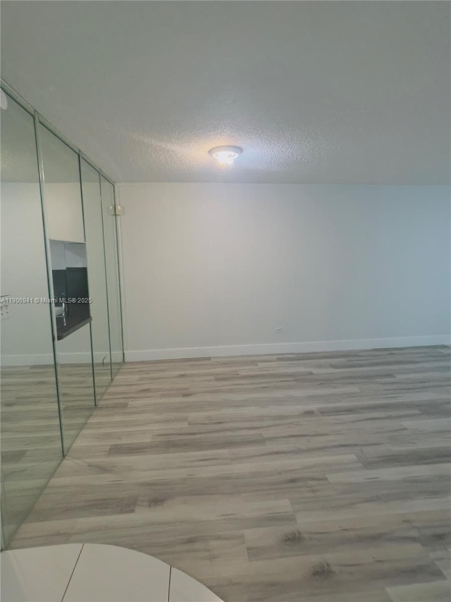 443 NE 195th St # 338, Miami FL 33179 — 5