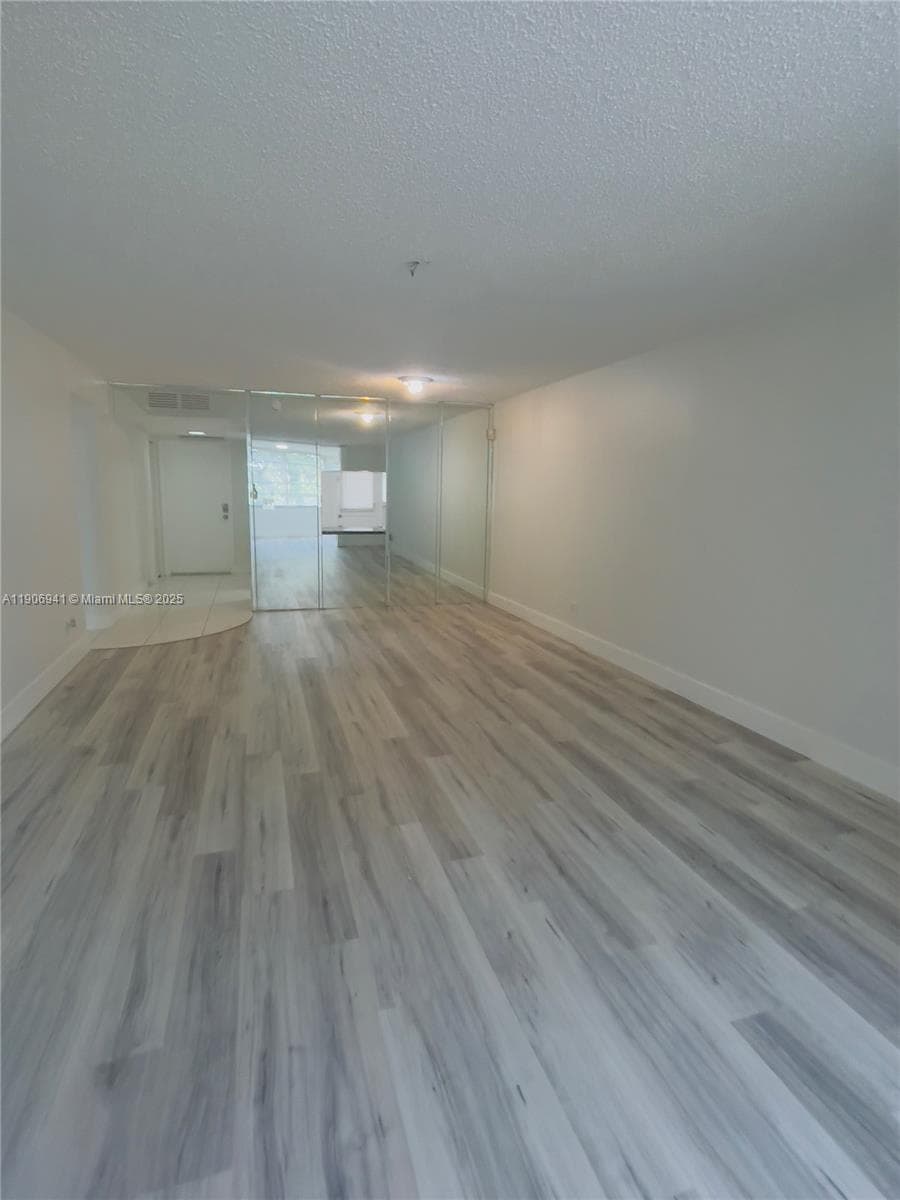 443 NE 195th St # 338, Miami FL 33179 — 4