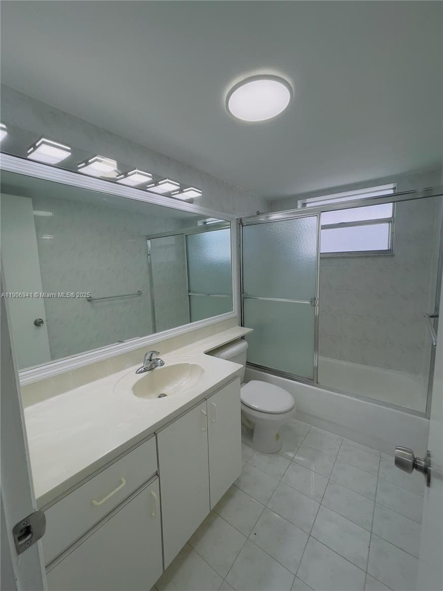 443 NE 195th St # 338, Miami FL 33179 — 8