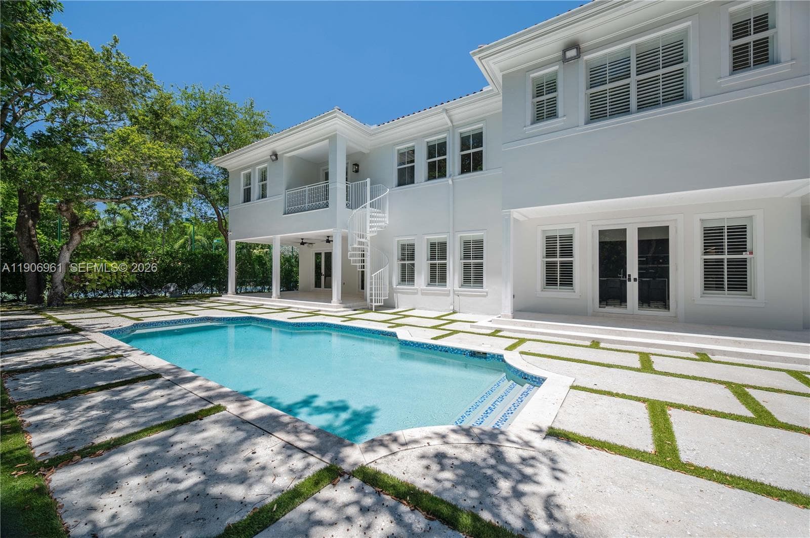 680 Destacada Ave, Coral Gables FL 33156 — 1