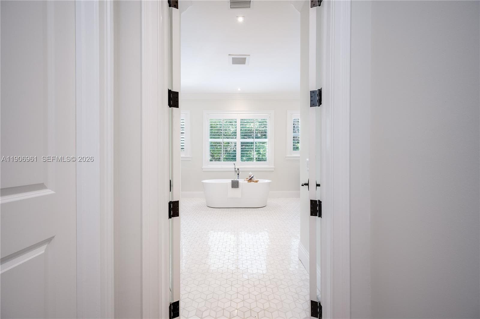 680 Destacada Ave, Coral Gables FL 33156 — 25