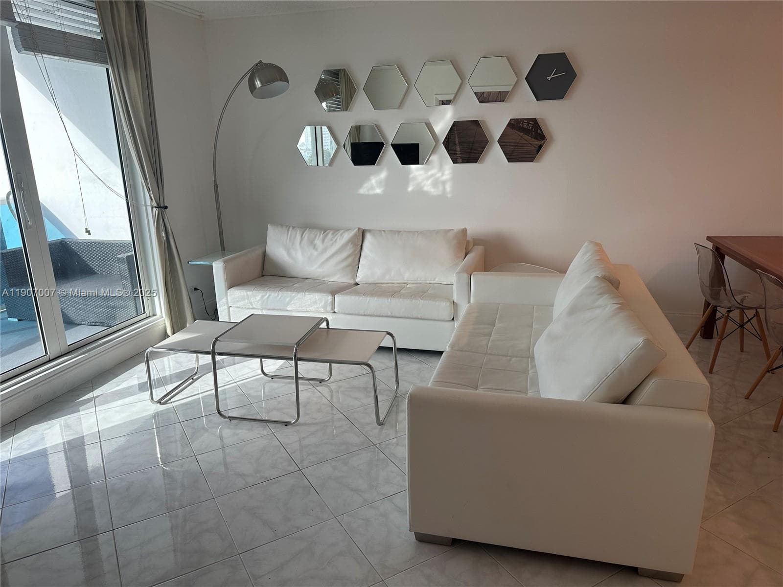 2301 COLLINS AV # 737, Miami Beach FL 33139 — 9