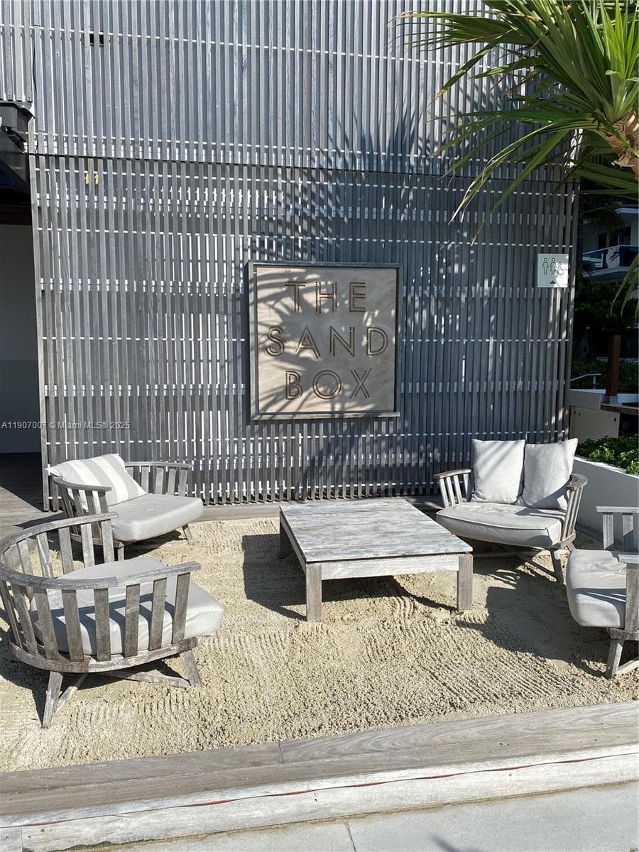 2301 COLLINS AV # 737, Miami Beach FL 33139 — 31