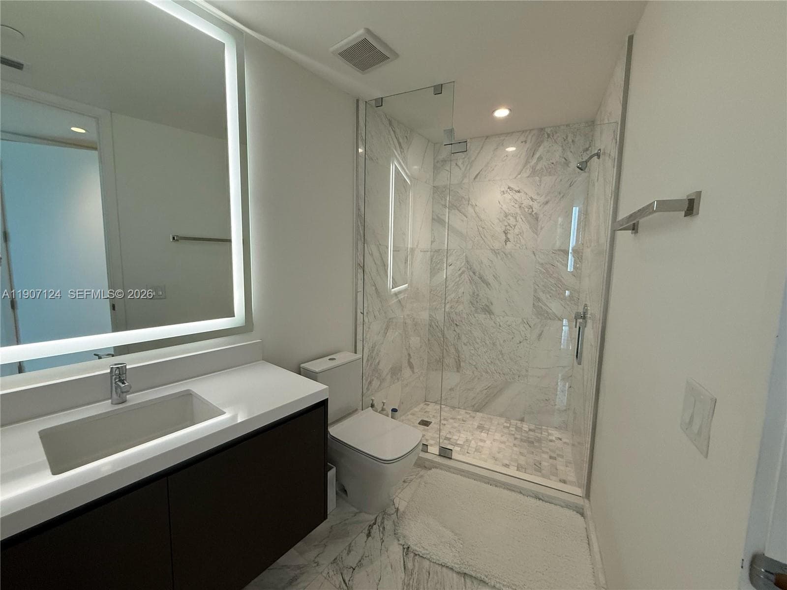 851 NE 1st Ave # 4811, Miami FL 33132 — 13