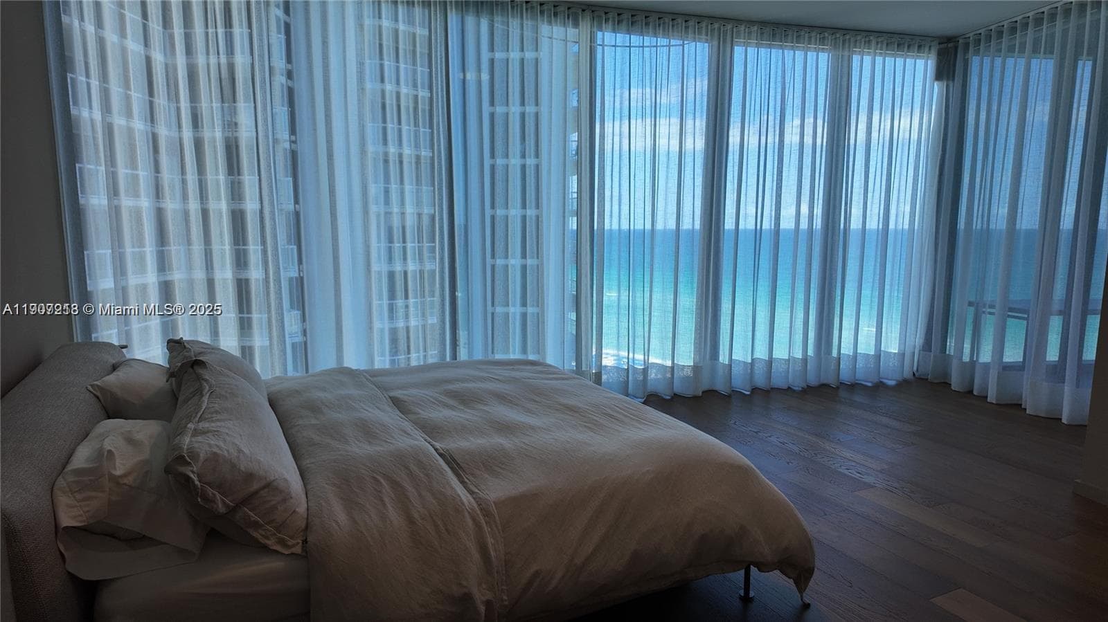 18555 Collins Ave # 905, Sunny Isles Beach FL 33160 — 26