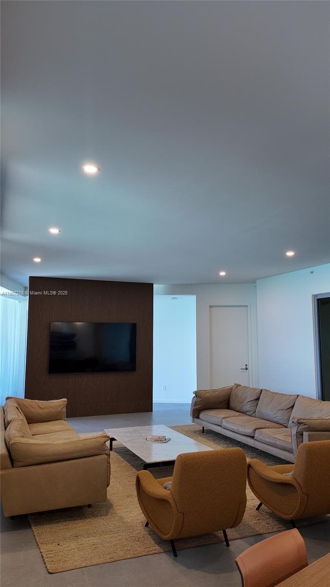18555 Collins Ave # 905, Sunny Isles Beach FL 33160 — 3
