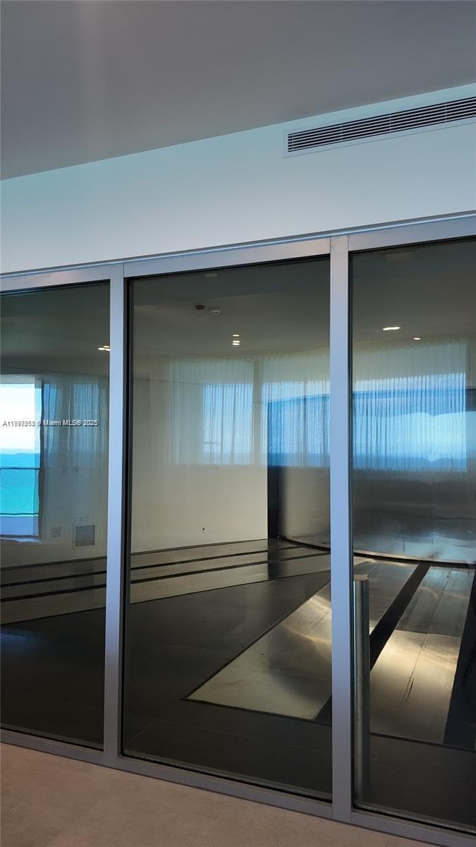 18555 Collins Ave # 905, Sunny Isles Beach FL 33160 — 24