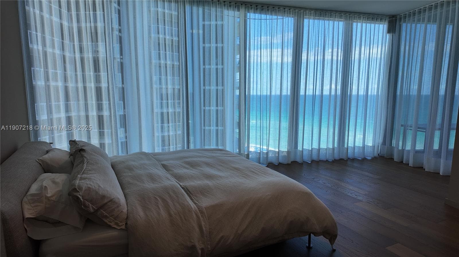 18555 Collins Ave # 905, Sunny Isles Beach FL 33160 — 14