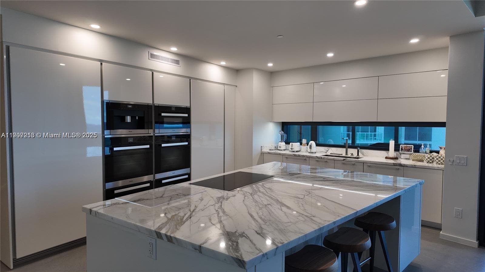 18555 Collins Ave # 905, Sunny Isles Beach FL 33160 — 37