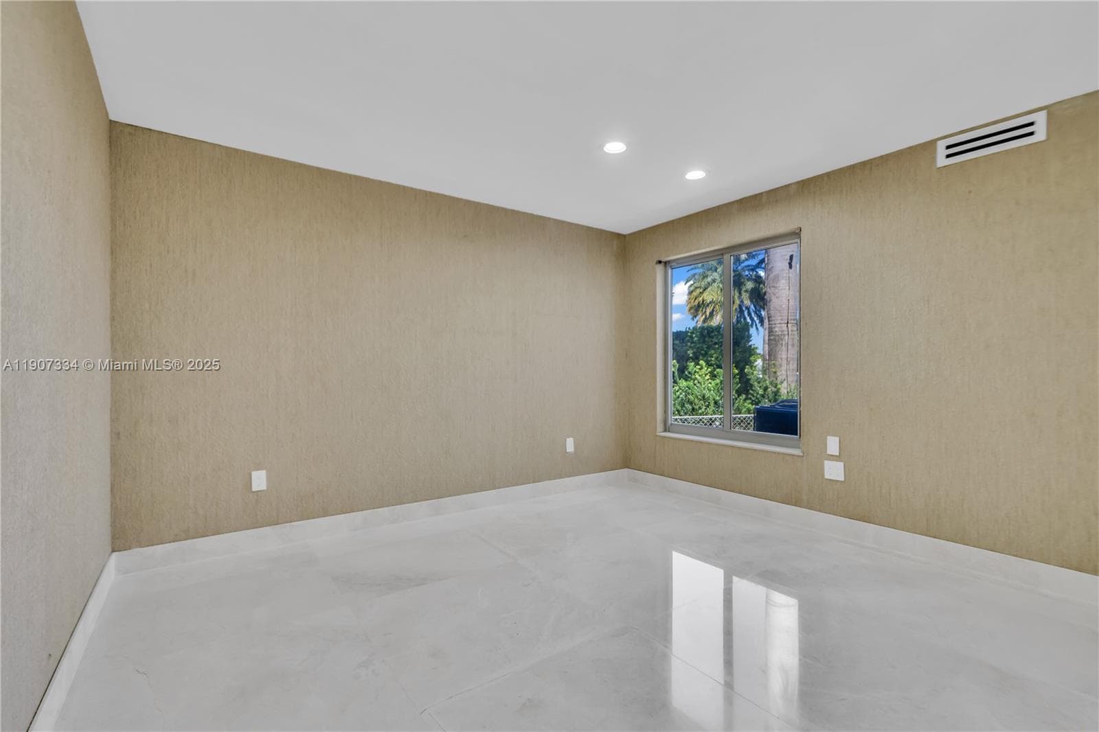 2089 NE 121st Rd, North Miami FL 33181 — 23