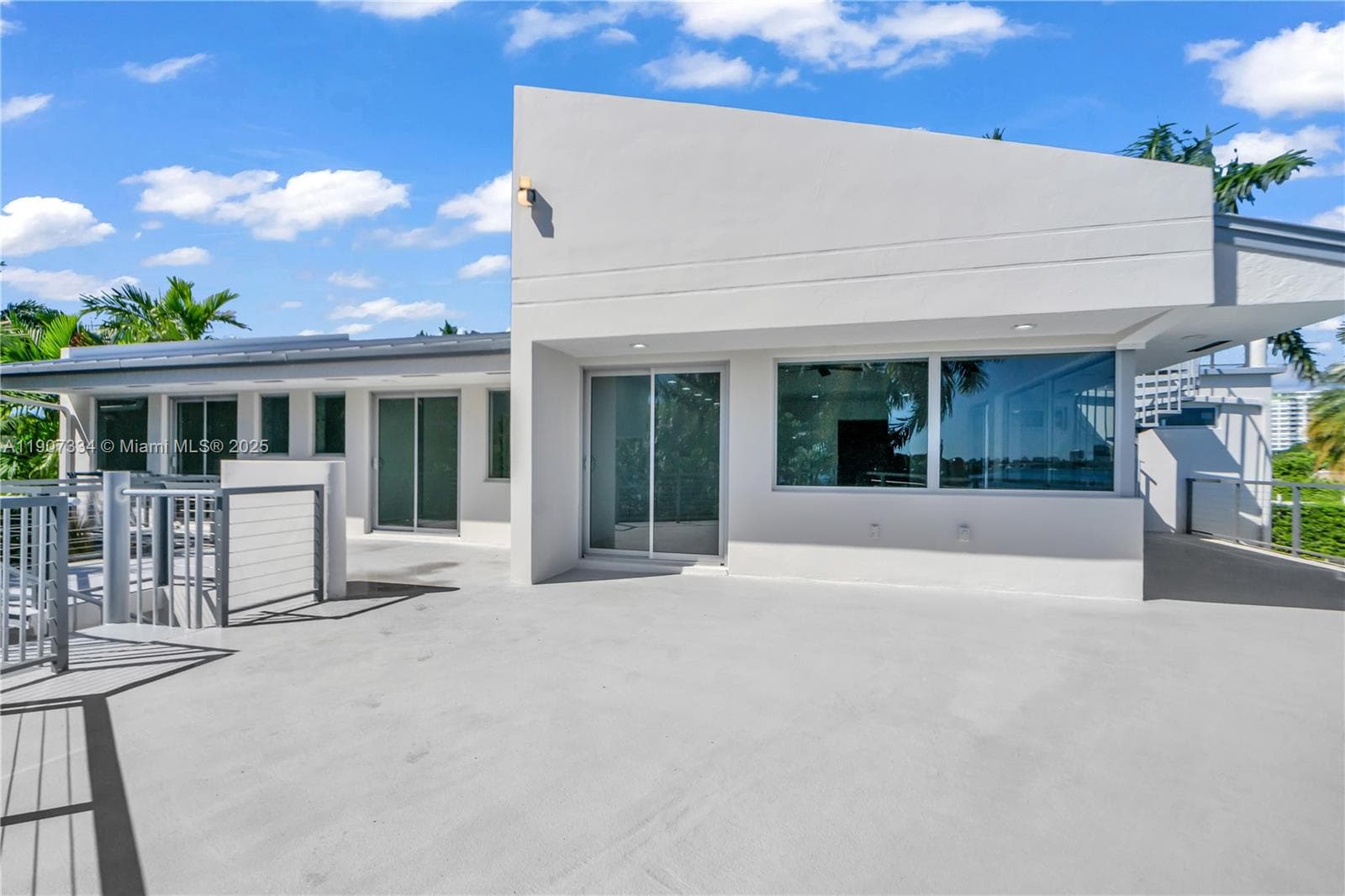 2089 NE 121st Rd, North Miami FL 33181 — 16