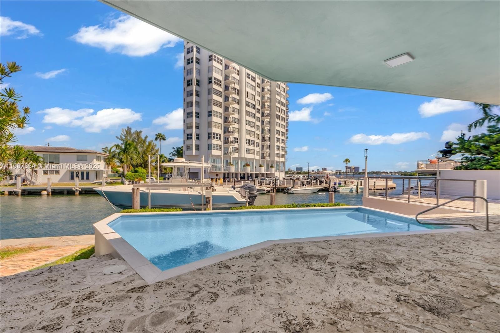 2089 NE 121st Rd, North Miami FL 33181 — 28