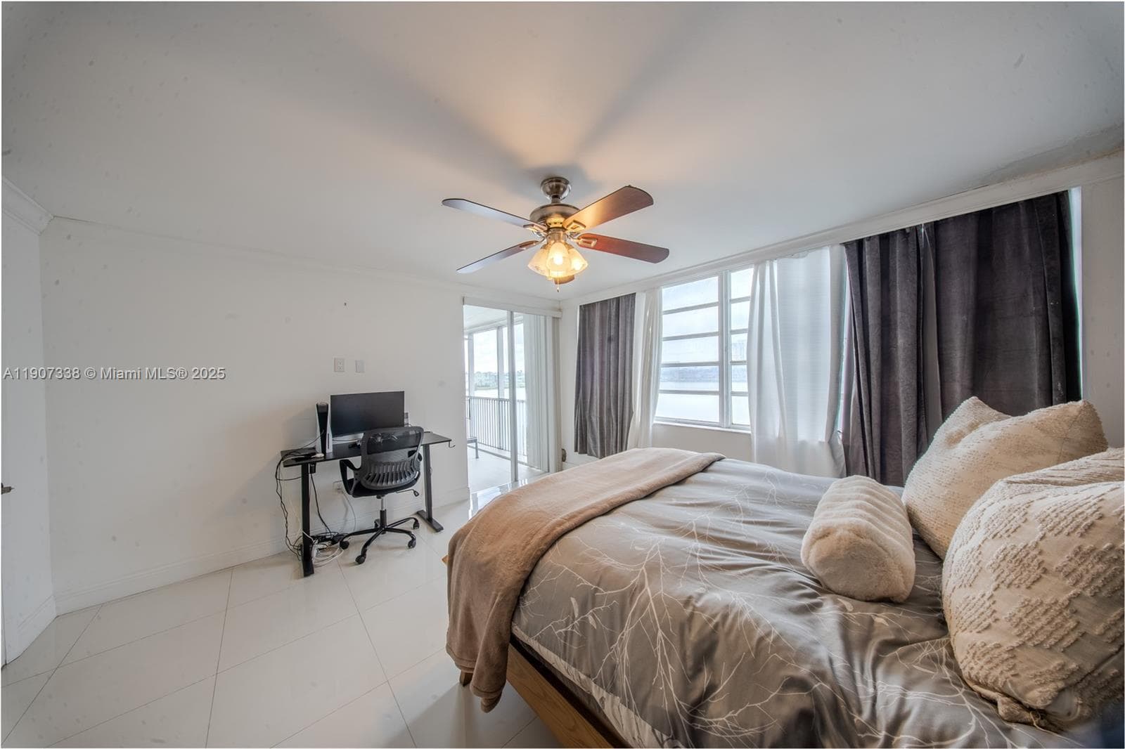 1660 NE 191st St # 1, Miami FL 33179 — 19