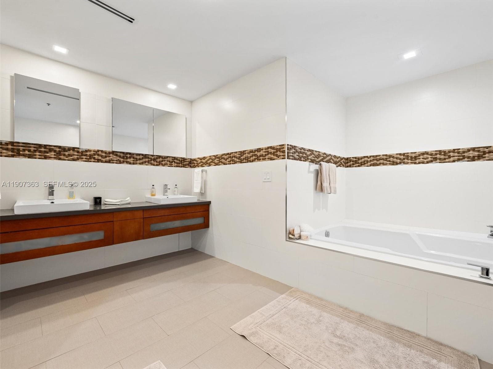2236 Fisher Island Dr # 3306, Miami Beach FL 33109 — 30
