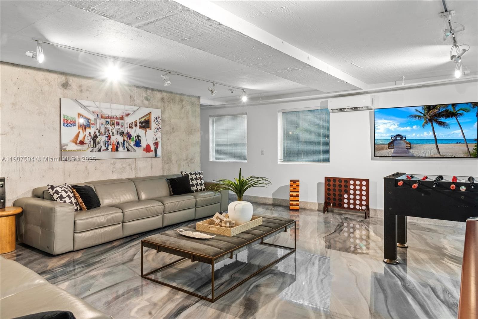 1606 S Bayshore Dr, Miami FL 33133 — 72