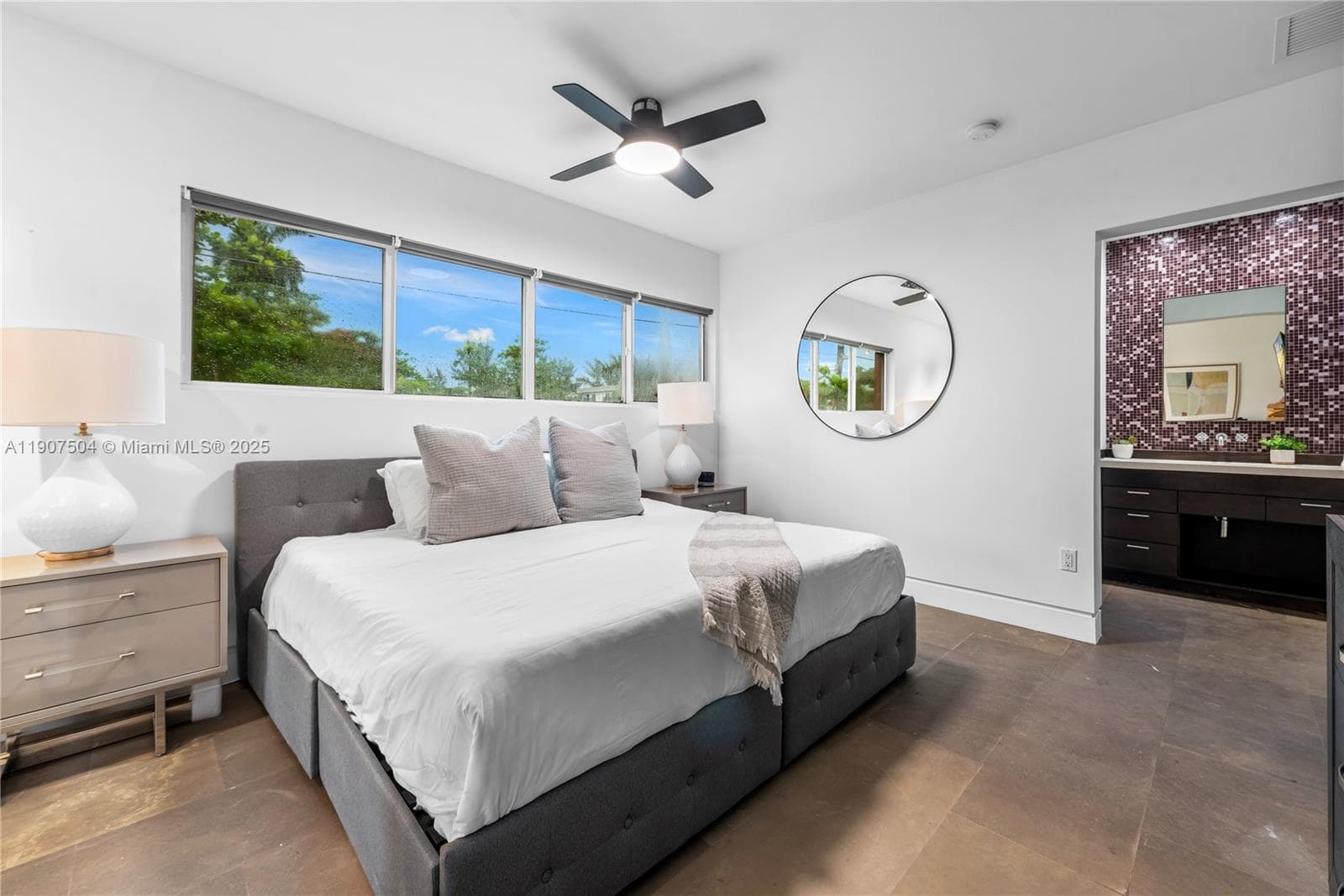 1606 S Bayshore Dr, Miami FL 33133 — 34