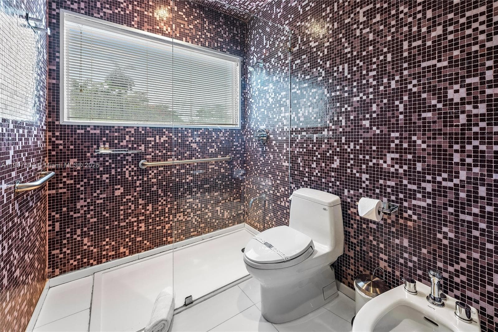 1606 S Bayshore Dr, Miami FL 33133 — 59