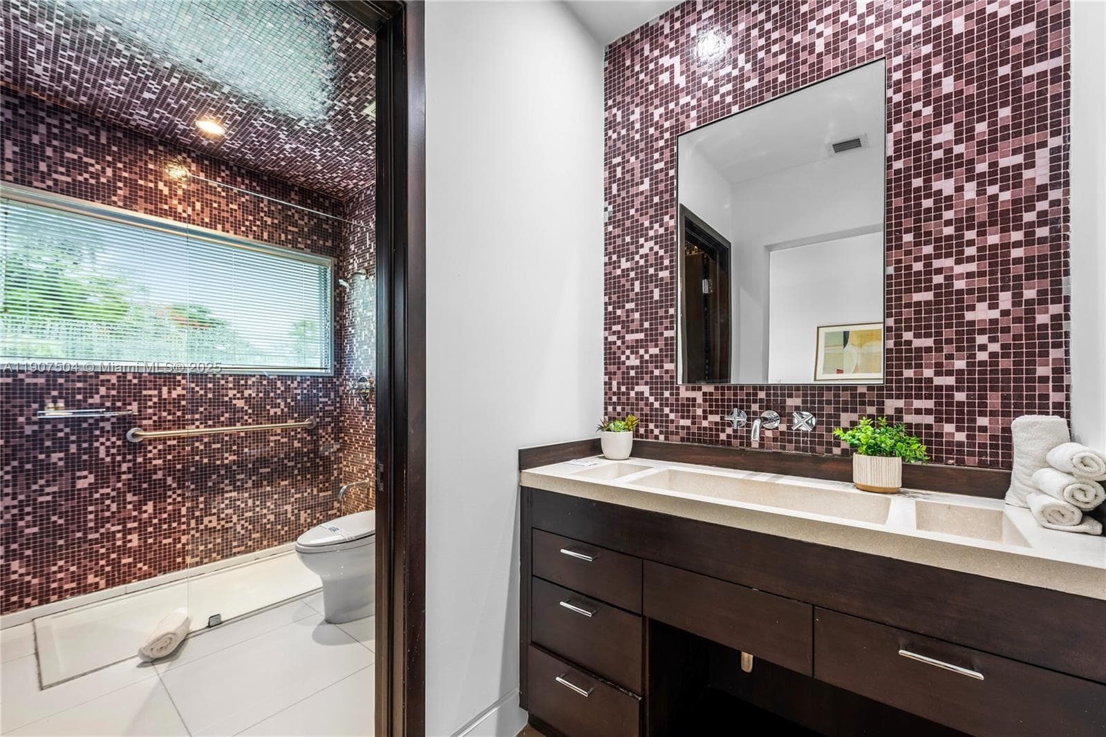 1606 S Bayshore Dr, Miami FL 33133 — 60