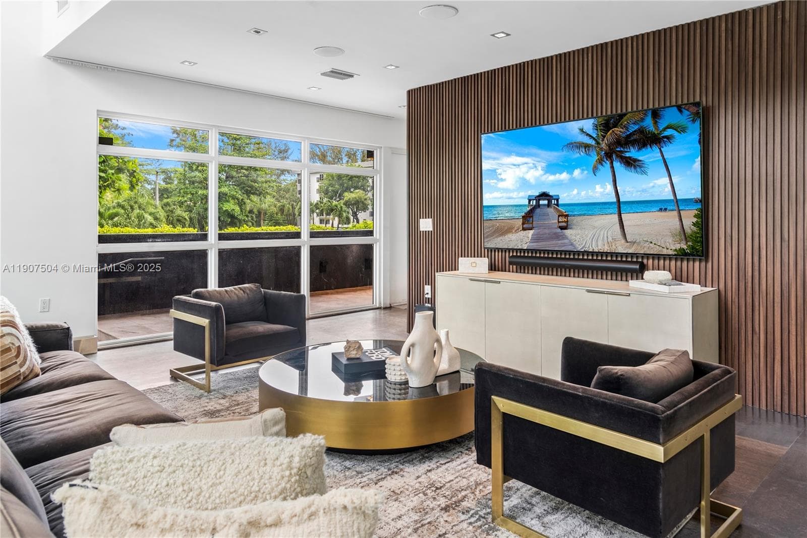 1606 S Bayshore Dr, Miami FL 33133 — 8