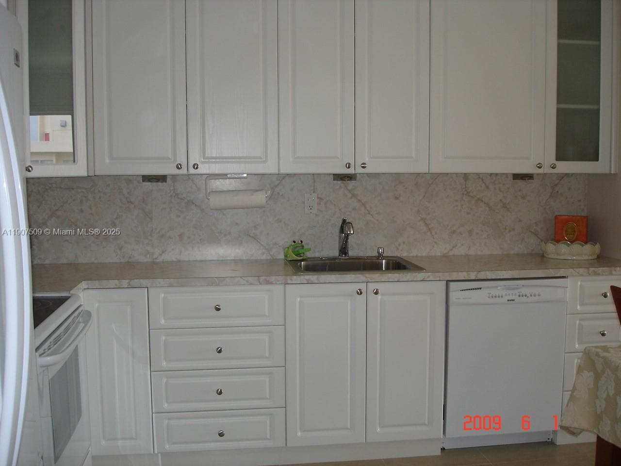 18061 Biscayne Blvd, Aventura FL 33160 — 3