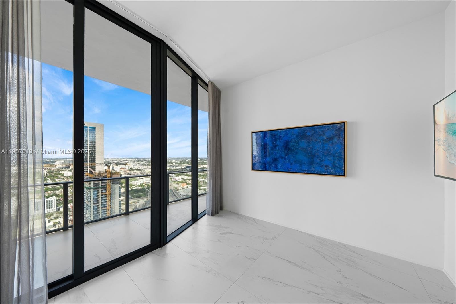 1000 Biscayne Blvd # 4901, Miami FL 33132 — 52