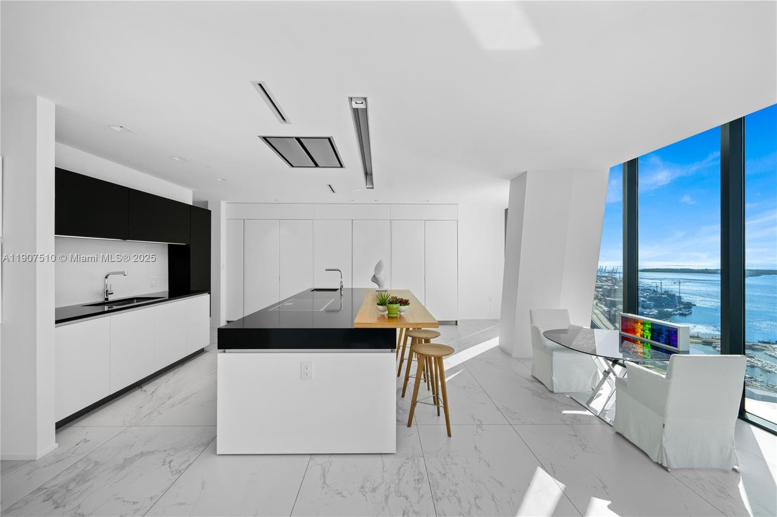 1000 Biscayne Blvd # 4901, Miami FL 33132 — 7