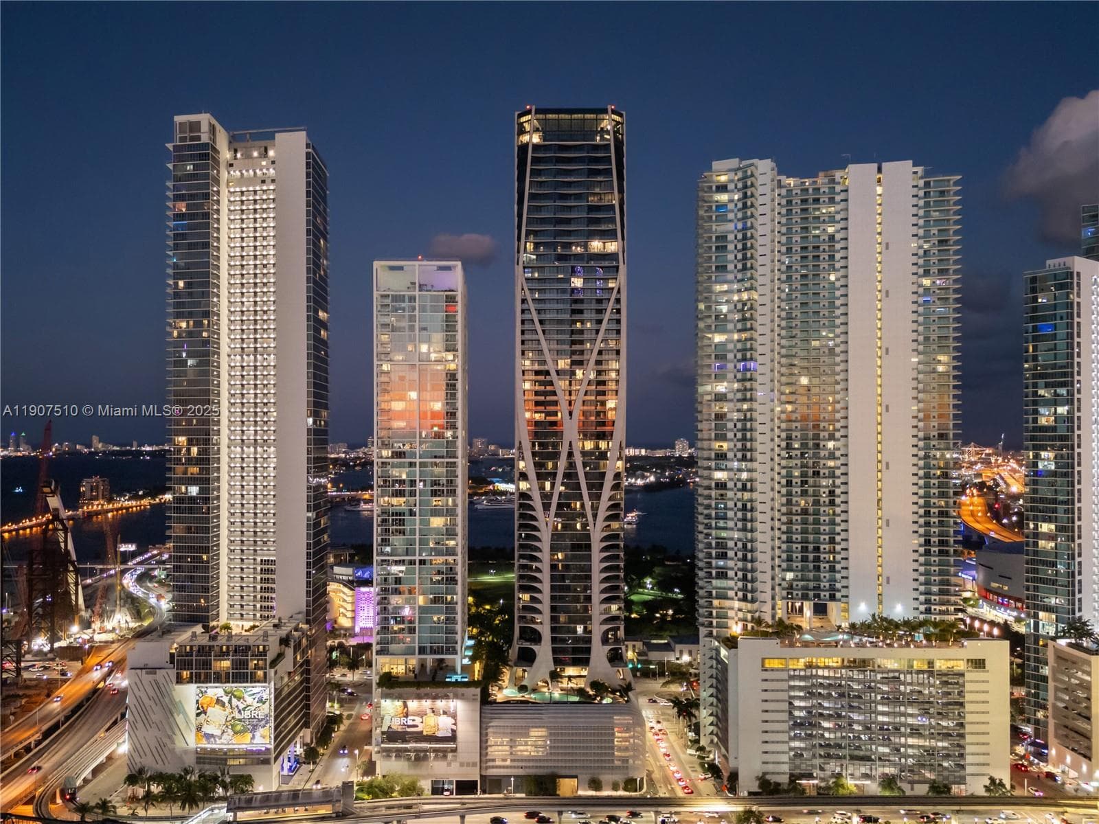 1000 Biscayne Blvd # 4901, Miami FL 33132 — 63