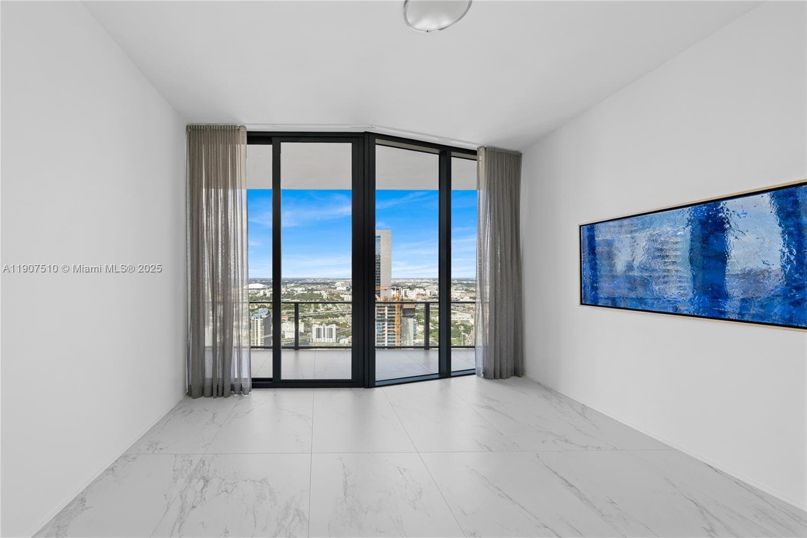 1000 Biscayne Blvd # 4901, Miami FL 33132 — 50
