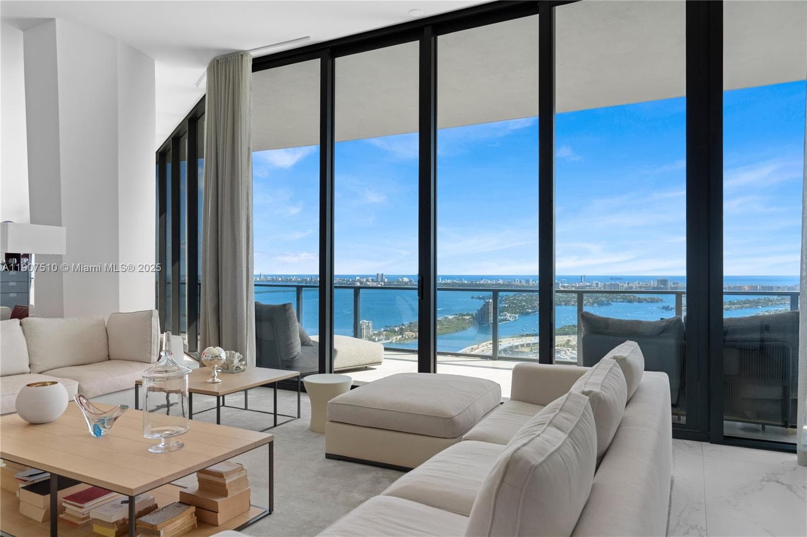 1000 Biscayne Blvd # 4901, Miami FL 33132 — 21