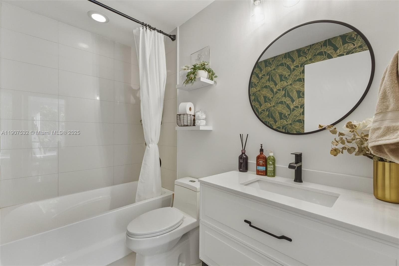 2020 N Bayshore, Miami FL 33137 — 18