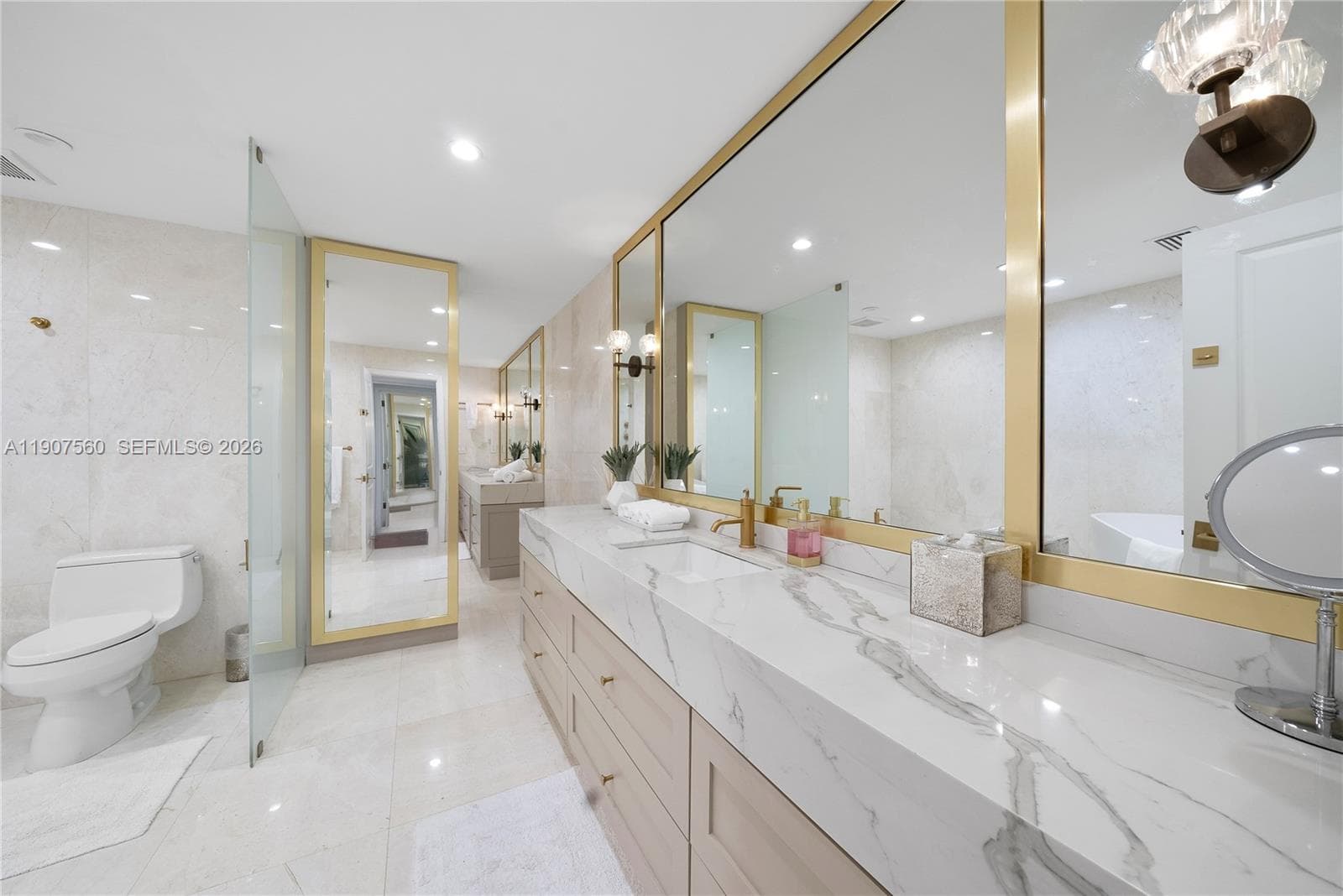 1925 Brickell Ave, Miami FL 33129 — 33