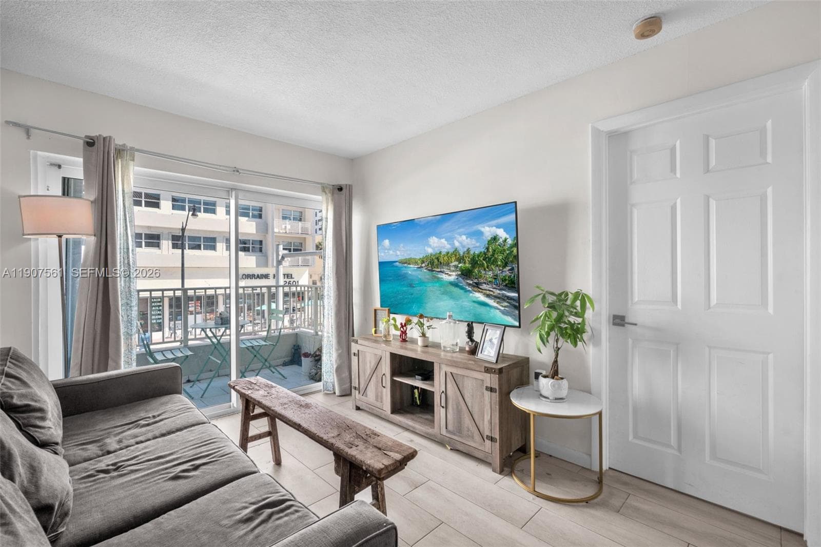 2600 Collins Ave # 206, Miami Beach FL 33140 — 13