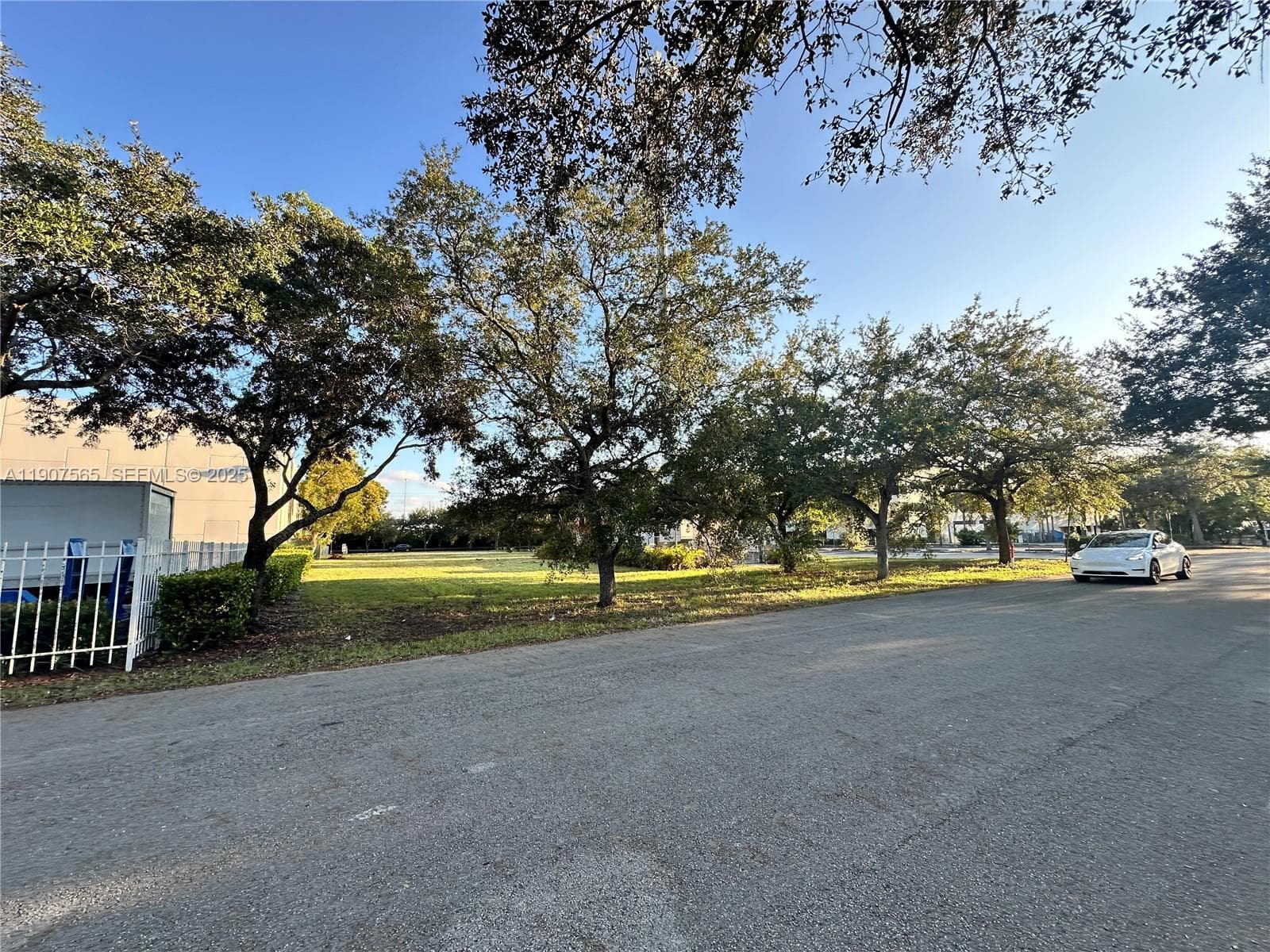 14180 NW 77th Ct, Miami Lakes FL 33016 — 10