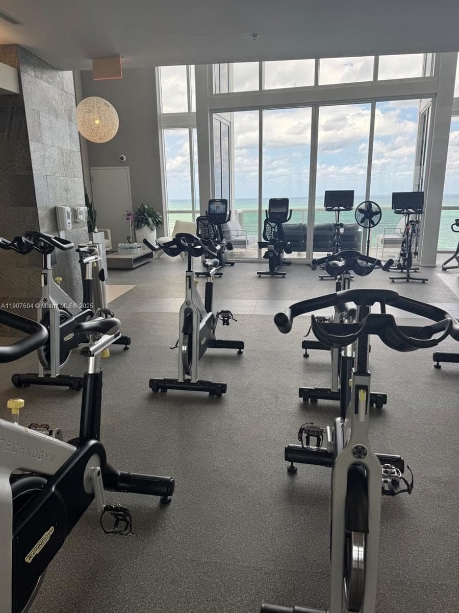 18201 Collins Ave # 1408, Sunny Isles Beach FL 33160 — 20