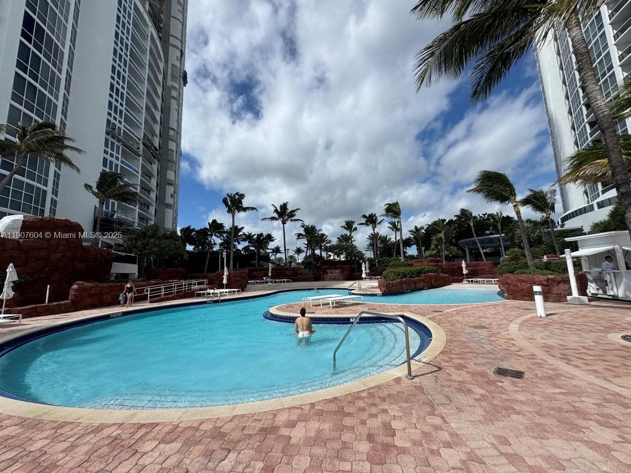 18201 Collins Ave # 1408, Sunny Isles Beach FL 33160 — 30