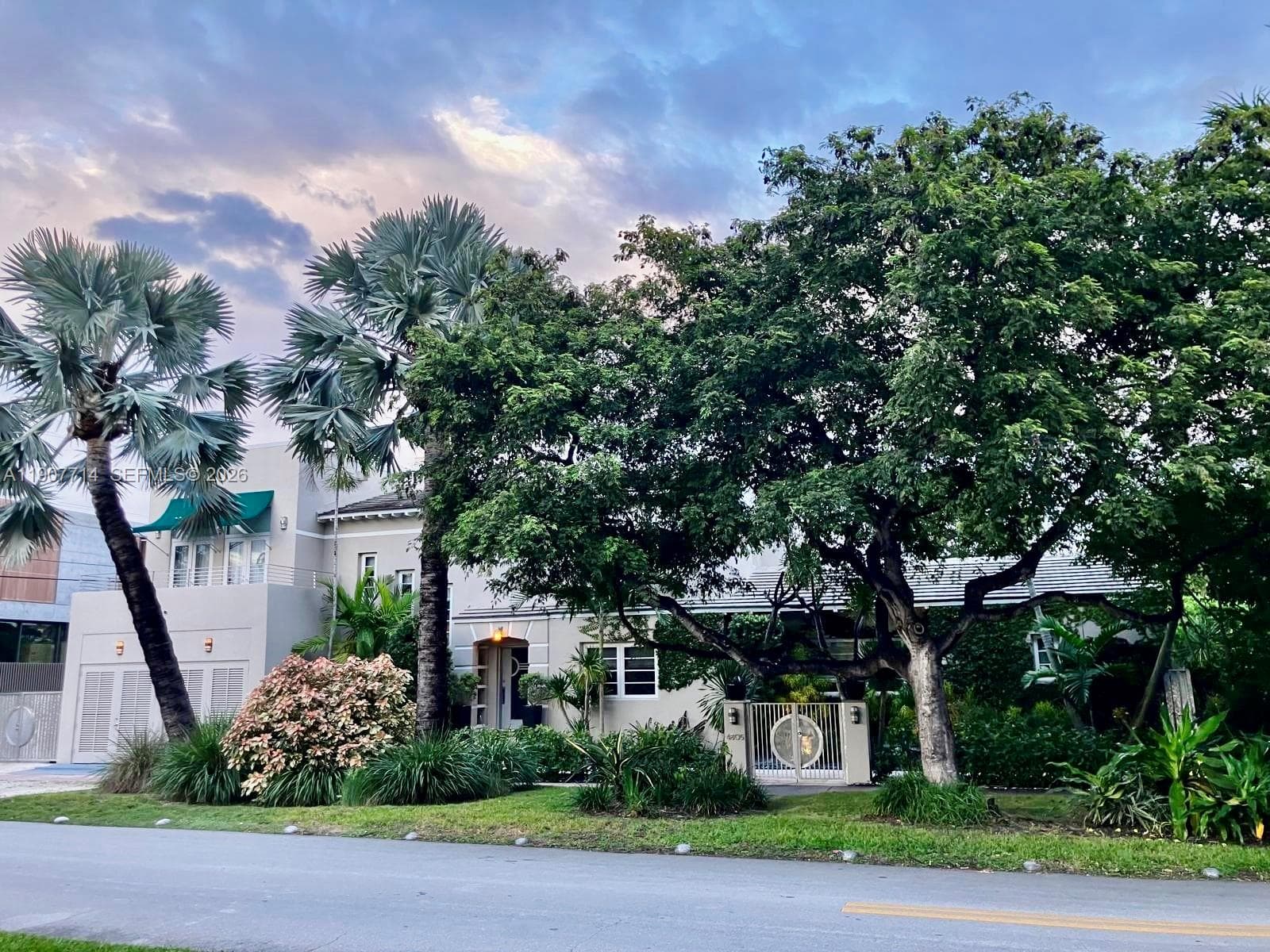 4805 Cherokee Ave, Miami Beach FL 33140 — 42