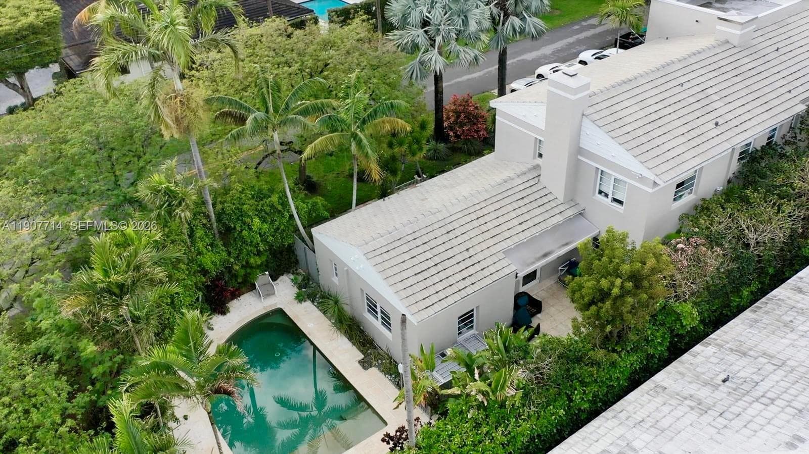 4805 Cherokee Ave, Miami Beach FL 33140 — 47
